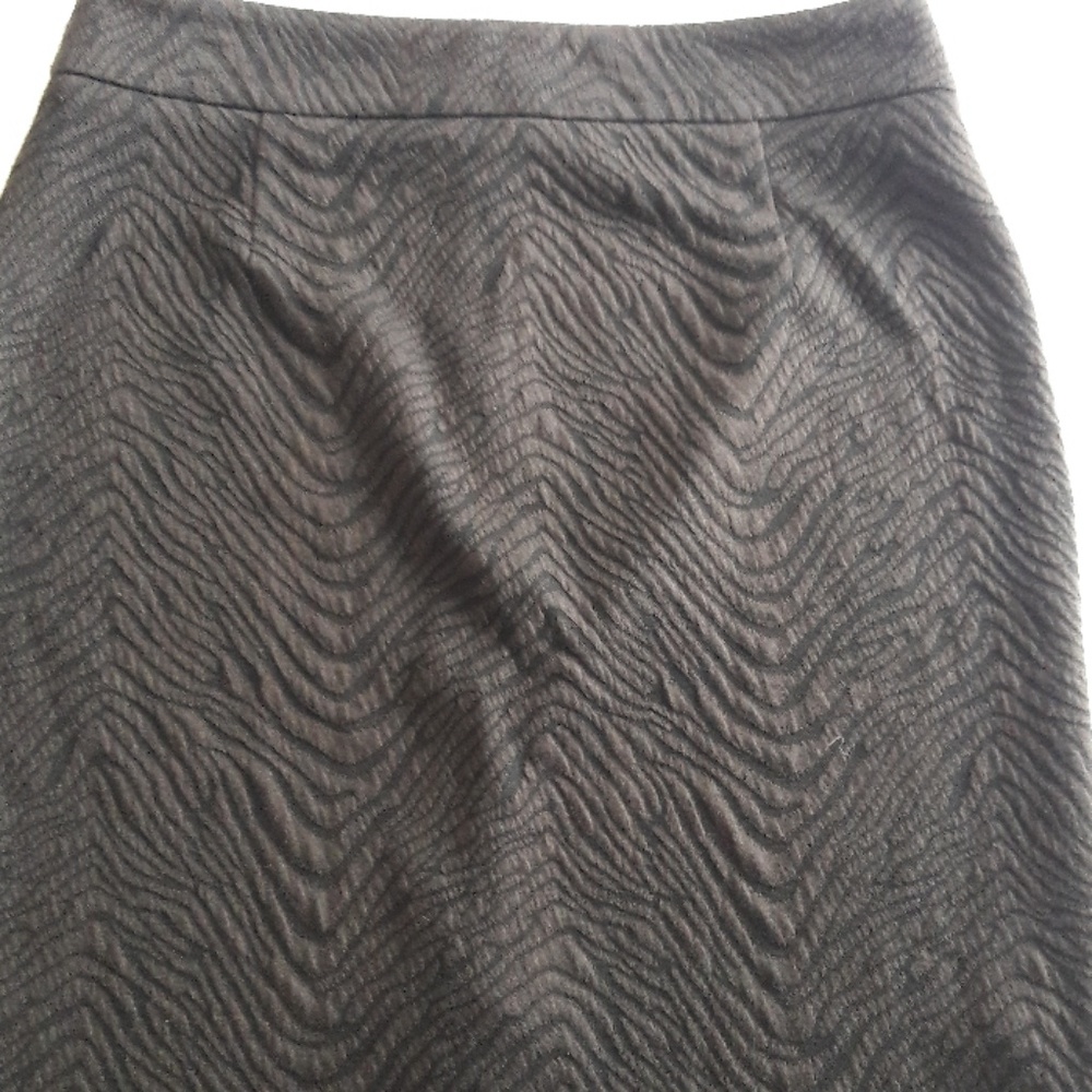 Sexy Calvin Klein pencil skirt animal print